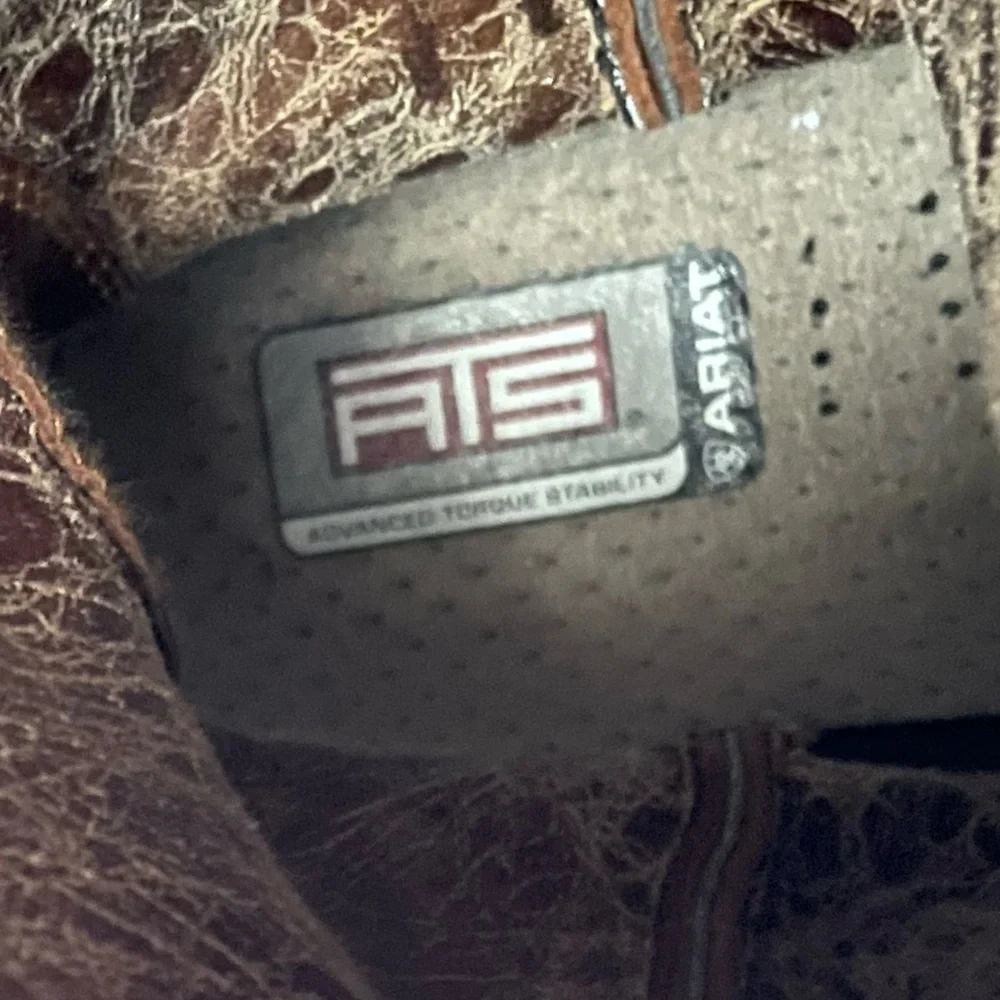 Women’s: Ariat Cowboy Boot (Size: 7.5 Medium Width) - Picture 3 of 8